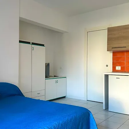 Apartament Palme 5 - Marcelli, Monolocale Al Piano Terra, Le Palme